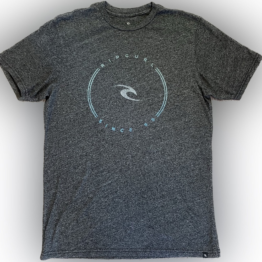 Rip Curl Gray graphic t-shirt circular logo with a wave design Men’s Medium